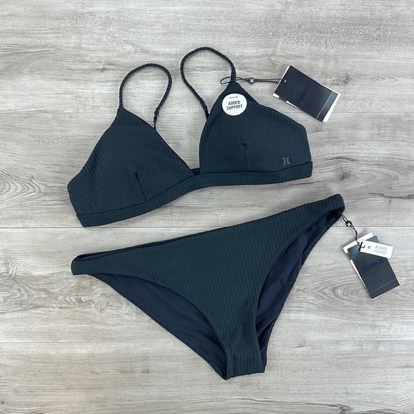 ☀️HURLEY☀️RIB TRIANGLE SRF TOP
RIB MOD SURF BOTTOM BIKINI SET - Picture 2 of 13